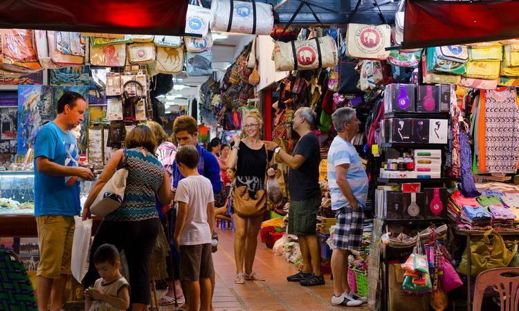 The tour guide at Angkor Night Market