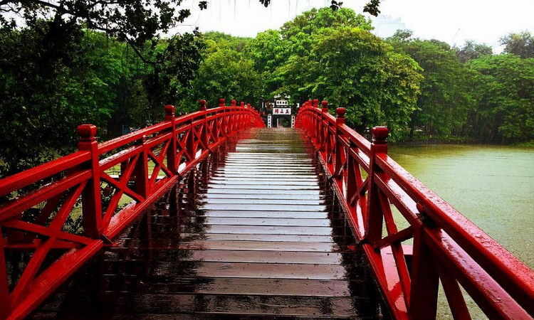 The Huc Bridge