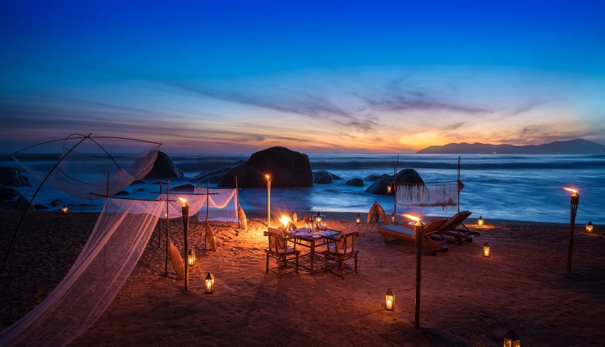 A dinner party at Banyan Tree Lang Co Resort. Photo courtesy of the resort