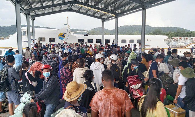 6d54fec8e08022de7b919891165777-4000-3788-1657790657_680x408 Stranded tourists leave Phu Quoc as ferry service resumes