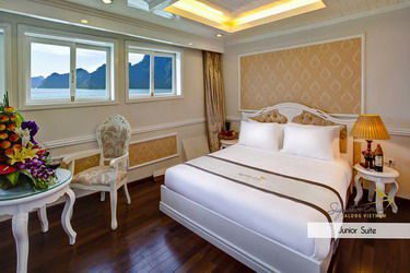 Signature Halong Cruise
