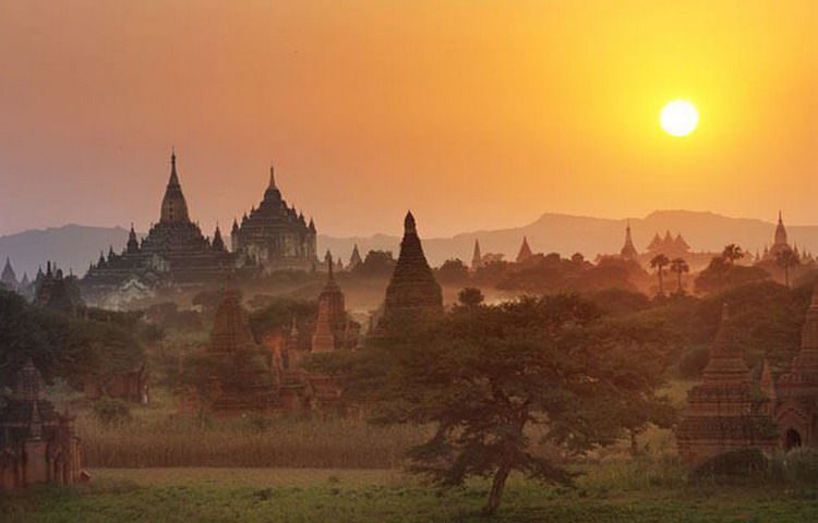 Bagan cycling tour