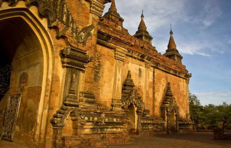 Dhammayangyi-Temple