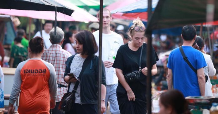 tourists-in-luang-prabang-1-696x364-1 Laos Gears Up to Launch Ambitious Tourism Campaign, Visit Laos Year 2024