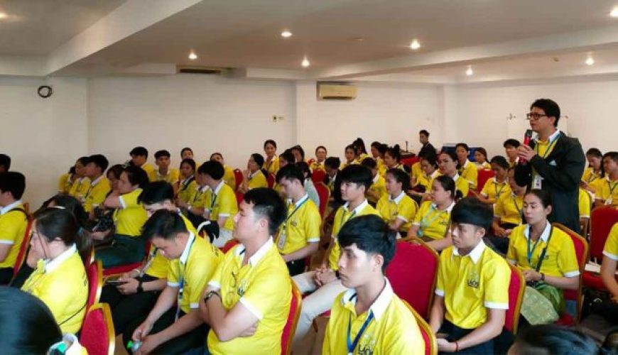 Laos Prepares for Influx of Tourists with Intensive Training for Tour Guides
