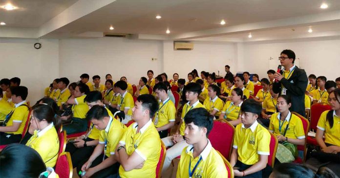 Laos Prepares for Influx of Tourists with Intensive Training for Tour Guides Laos Prepares for Influx of Tourists with Intensive Training for Tour Guides